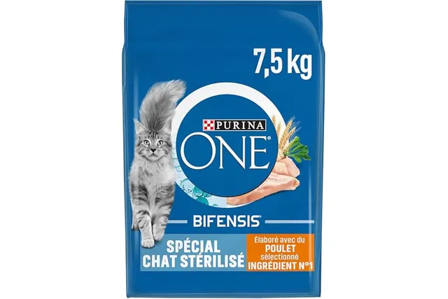 PURINA ONE - Bifensis Croquettes Chat Adulte Stérilisé - Sac de 7,5 kg | Nourriture Chat Adulte Saveur Poulet - Contrôle du Poids et Santé Urinaire - Enrichi en Probiotiques pour le Microbiome