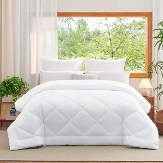 WAVVE Couette 220x240 Hiver Très Chaude 300GSM en Microfibre, Édredon Lit 2 Personnes 220x240 cm pour Lit 140x190/160x200, Grand Chaud Épais Garnissage 300g/m², 240x220 Blanc