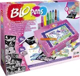 Lansay BLOPENS - Super Centre d'Activités Féeriques - Atelier de Dessins et Coloriages Blopens pour Enfants dès 5 Ans - 13 Feutres À Souffler avec Pupitre & 16 Pochoirs & 16 Feuilles de Dessin
